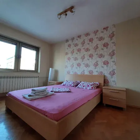 Apartment Square Exclusive 3n *