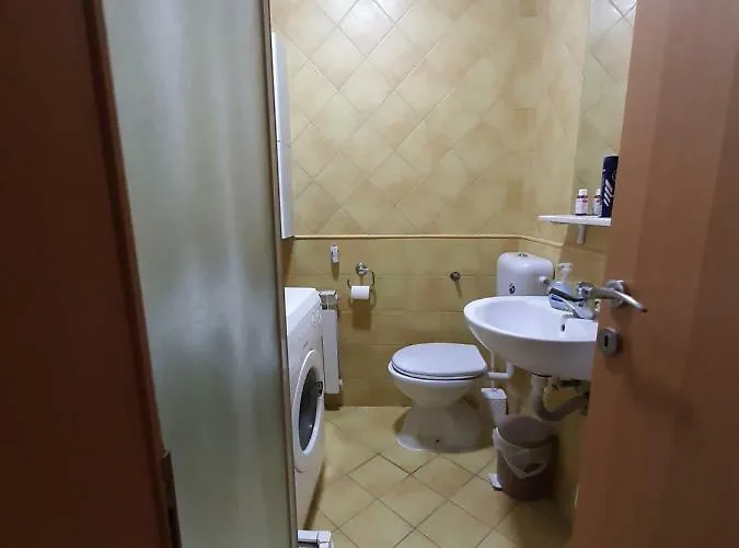 Square Exclusive 3n Skopje